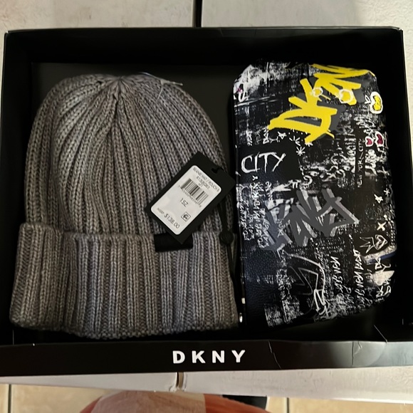 Dkny Bags Dkny Gift Set Poshmark